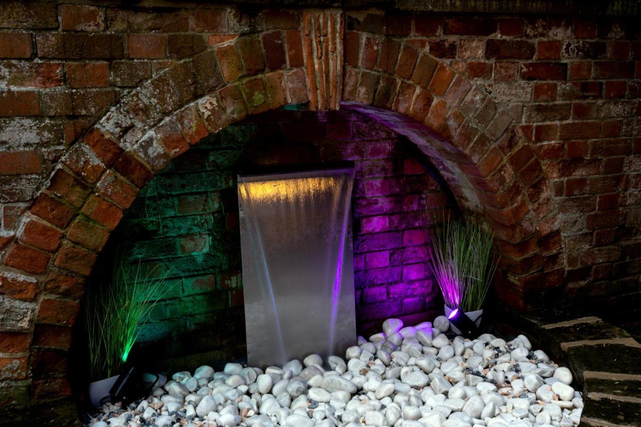 The Chequers Hotel Newbury  Exteriör bild