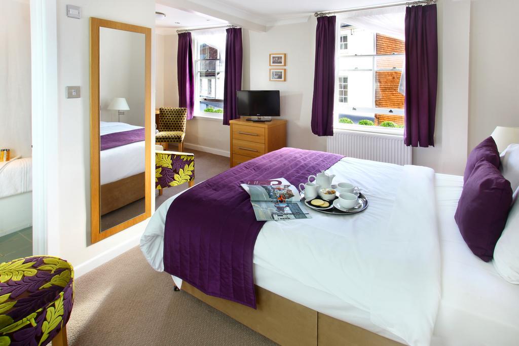 The Chequers Hotel Newbury  Exteriör bild